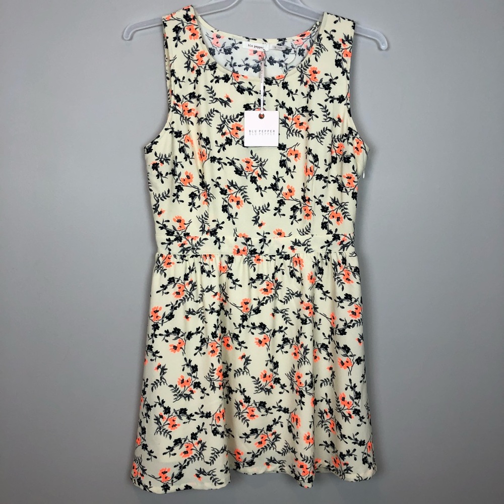 NWT Blue Pepper Cut Our Dress L